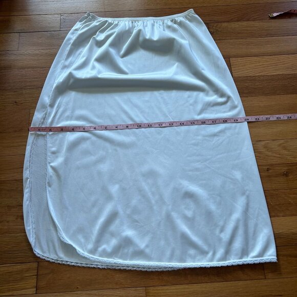 Vintage Vanity Fair White Nylon Half Slip Skirt - Picture 4 of 9